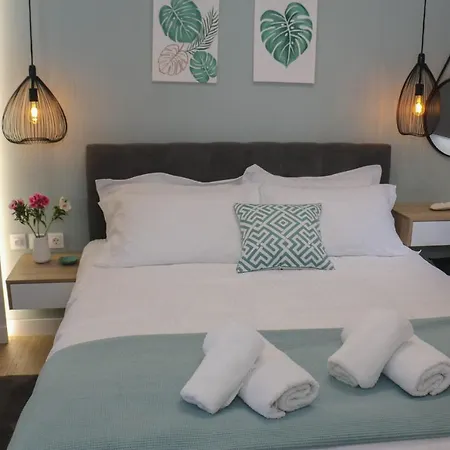 Downtown Thessaloniki Deluxe, Alexander The Great